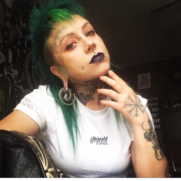 Meet your Posher, Erin - Picture 1 of 1